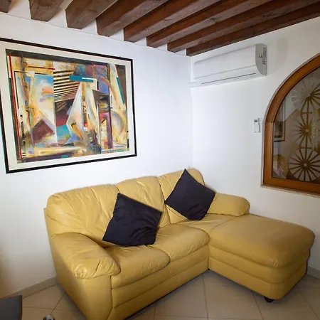 Ca' Arte E Vacanze Mytravelchioggia بيت للعطل كيودجا
